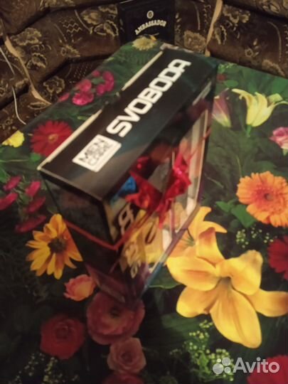 Два подарочных набора-Амбассадор,Свобода