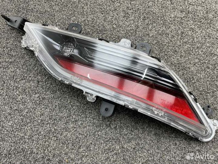 Стоп-сигнал задний правый Toyota Venza axuh85