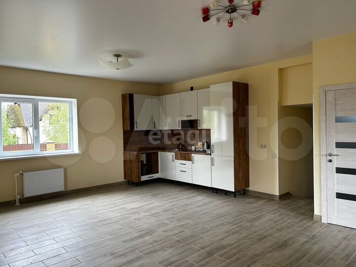 Дом 364,1 м² на участке 10 сот.