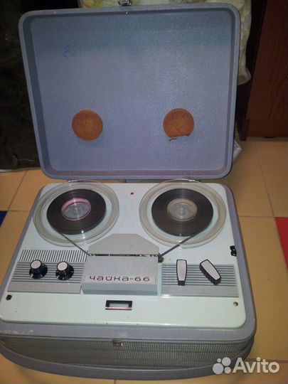 Катушечный магнитофон Чайка 66
