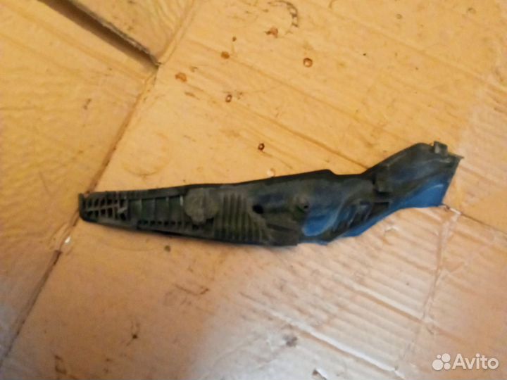 Молдинг лобового стекла левый chevrolet aveo Т300