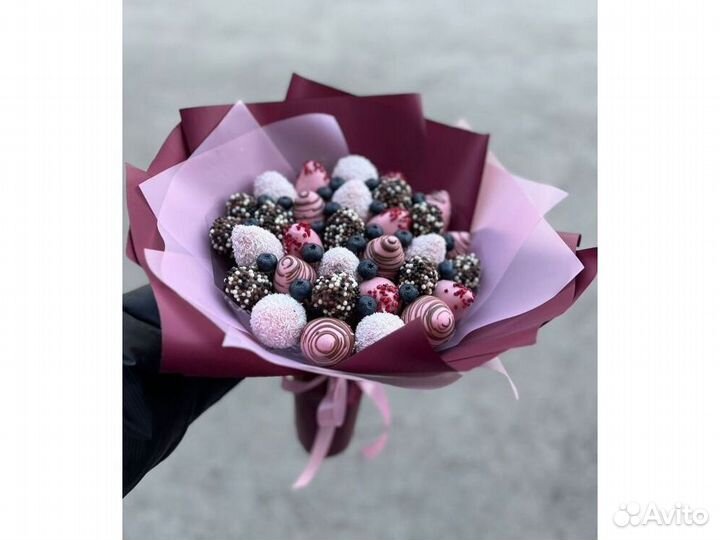 Клубника в шоколаде букеты KLK-1354