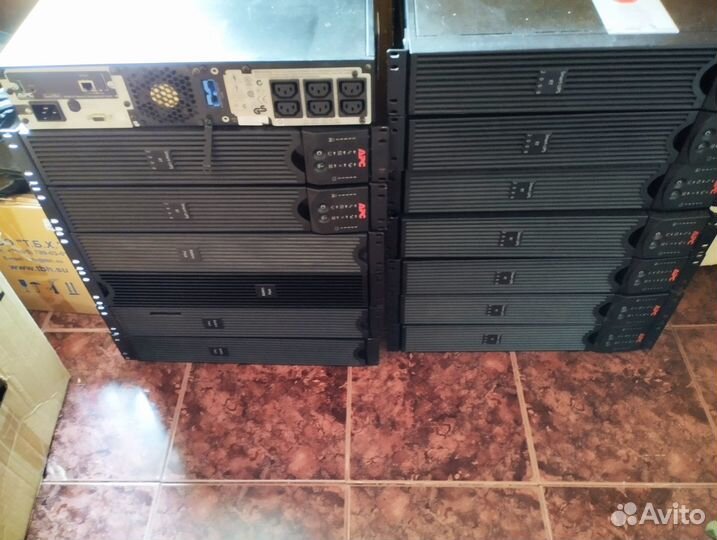 Ибп APC Smart-UPS 2000 Surt2000XLI