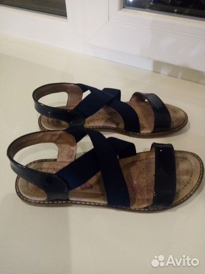 Сандалии для девочки