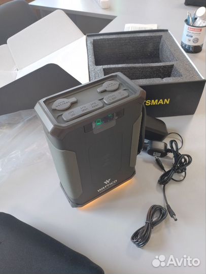 Power bank с авторозеткой