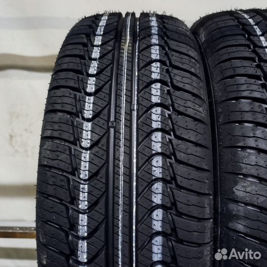 КАМА 365 (241) 215/65 R16 102T