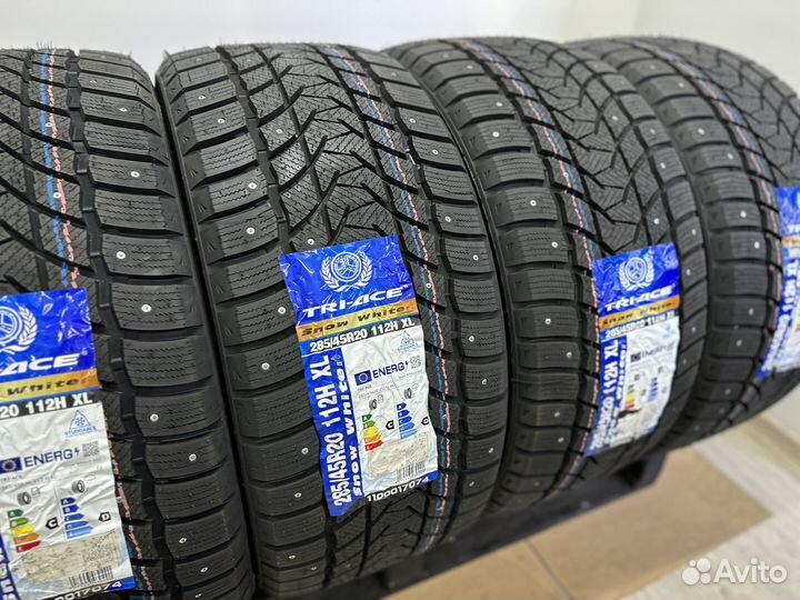Tri Ace Snow White II Stud 285/45 R20 111J