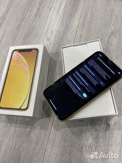 iPhone Xr, 64 ГБ