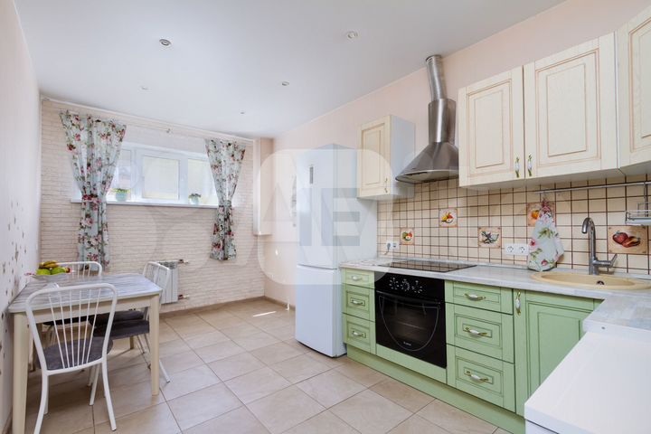 4-к. квартира, 84 м², 2/2 эт.