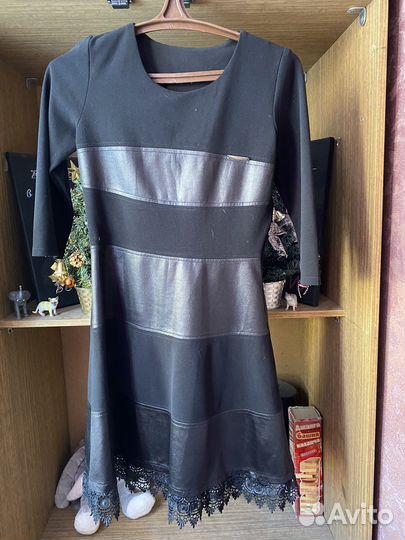 Платье отдам