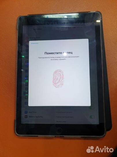 iPad 6th generation WiFi Cellular