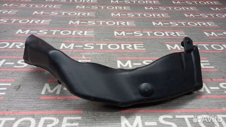 Водосток передний правый Bmw X5 E53 M54B30 2002