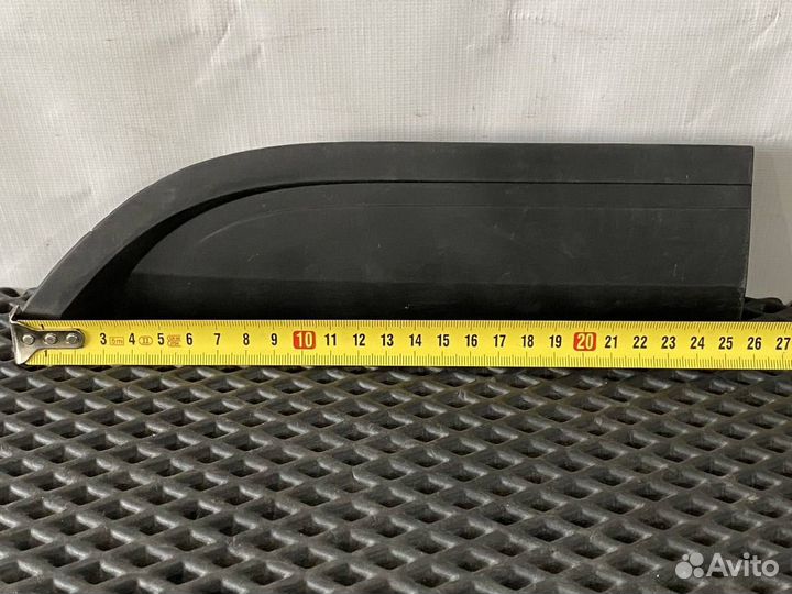 Резинка спойлера Volvo FH4 82718895