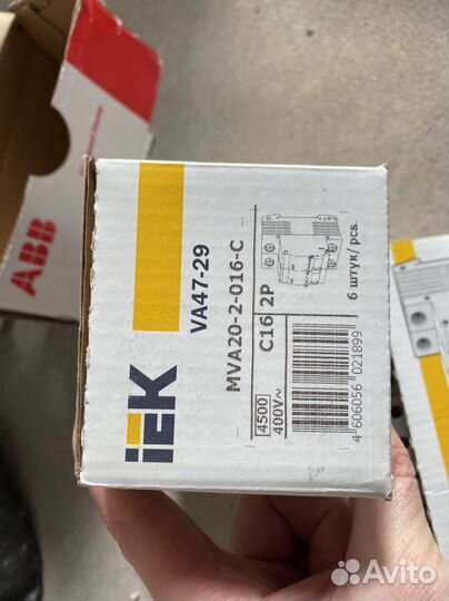 Автомат,выключатель IEK ва47-29 2Р D 16А