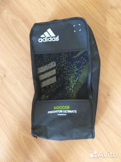 Вратарские перчатки adidas