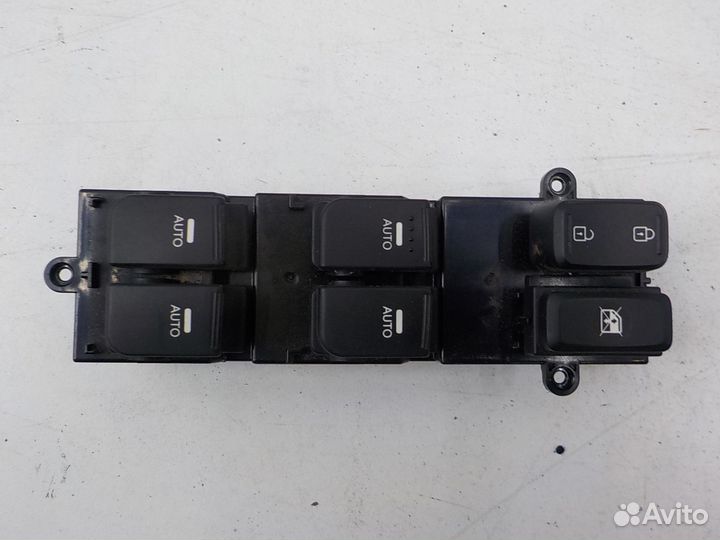 Кнопка Kia Optima III 2010