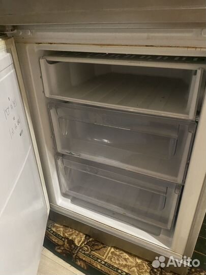 Холодильник hotpoint ariston бу