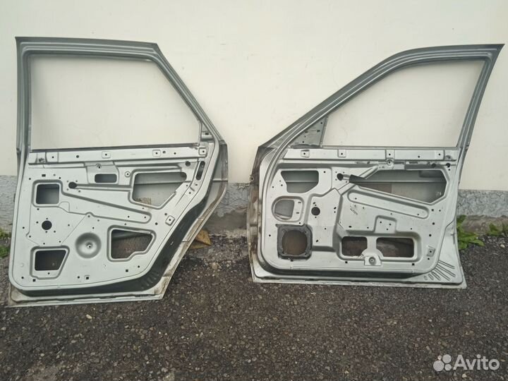 Запчасти на ваз 2110 2112 бу