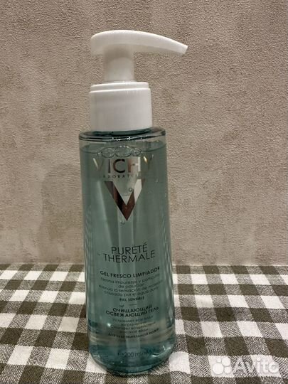 Vichy Purete Thermale очищающий гель для умывания