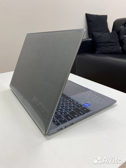 Ноутбук новый