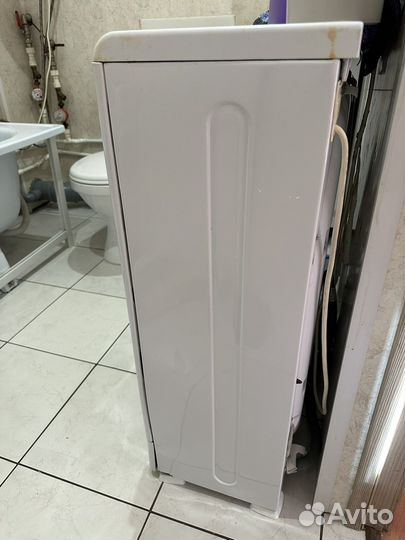 Стиральная машина Indesit wiun 81 бу