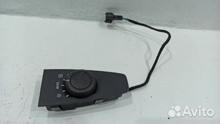 Кнопка Ситроен C4 Picasso 1