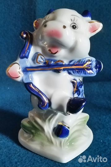 Фарфоровые статуэтки