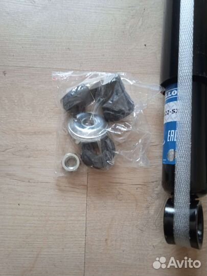 Амортизатор подвески Toyota RAV 4