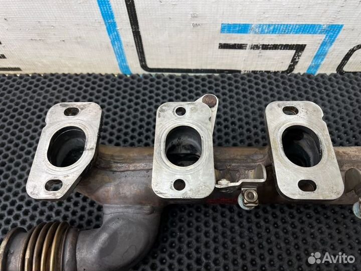 Коллектор выпускной правый Volkswagen Touareg 7LA