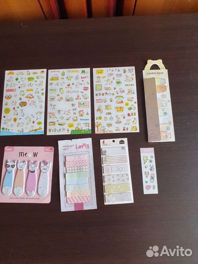Наклейки, блокнот, стикеры