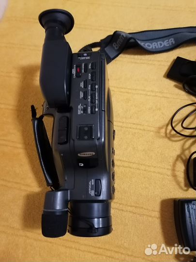 Полный комплект Видеокамера Samsung VP E 807 8mm