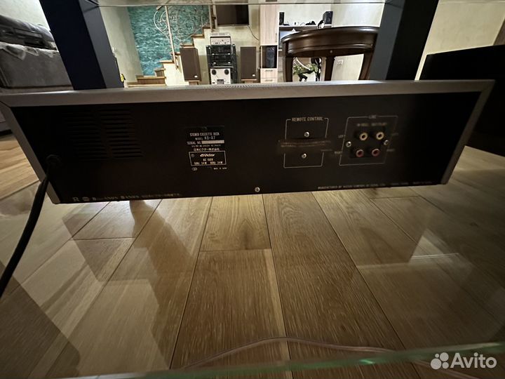 Кассетная дека Victor (JVC) KD-A 7 с фирменной кор