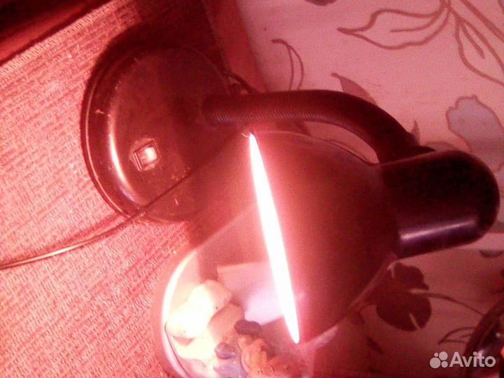 Настольная лампа