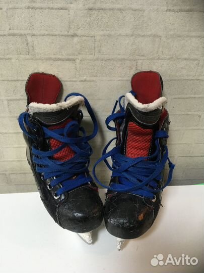 Хоккейные коньки bauer
