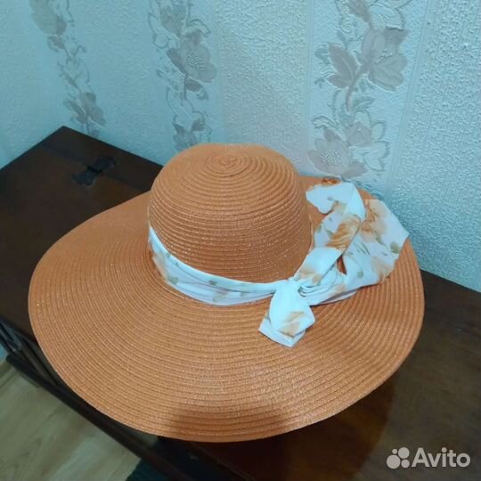 Шляпы пляжные новые продаются