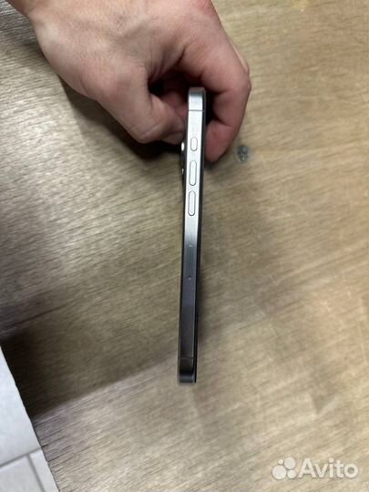 iPhone 15 Pro, 128 ГБ