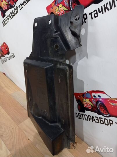 Пыльник двигателя правый Nissan Qashqai рест. J10