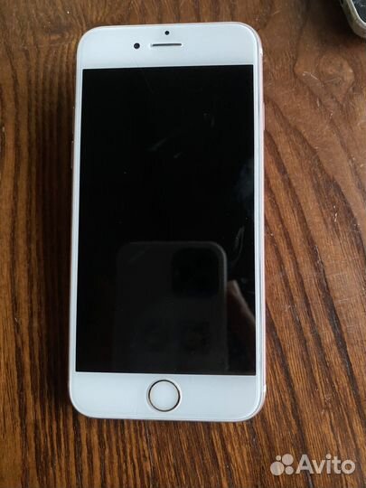 Телефон iPhone 6s