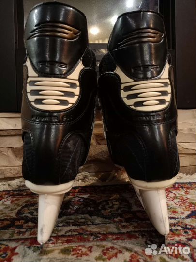 Хоккейные коньки Bauer supreme 1000