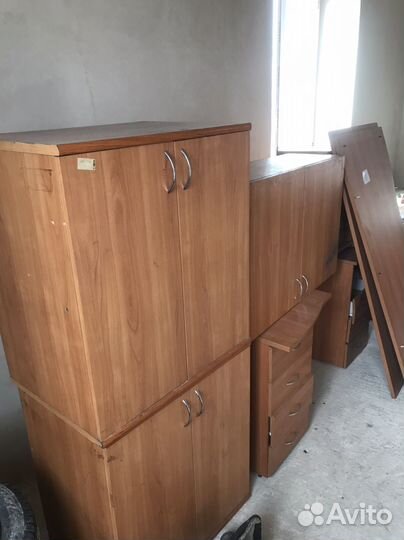 Мебель офисная,стелажи