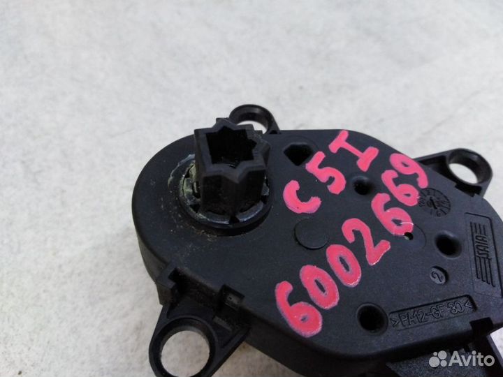 Моторчик заслонки печки