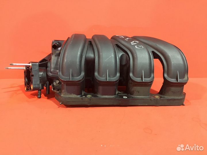 Коллектор впускной Toyota Corolla E12 хетчбэк