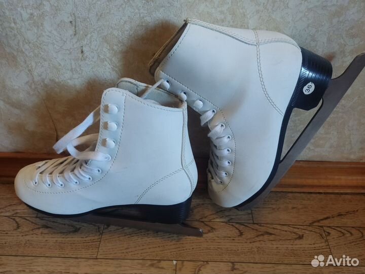 Коньки фигурные