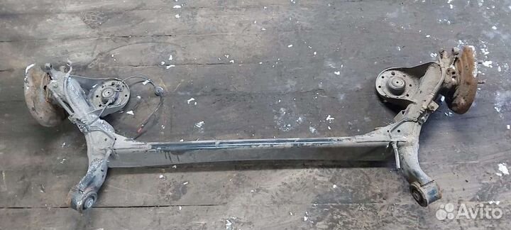 Задняя балка Hyundai Solaris 1