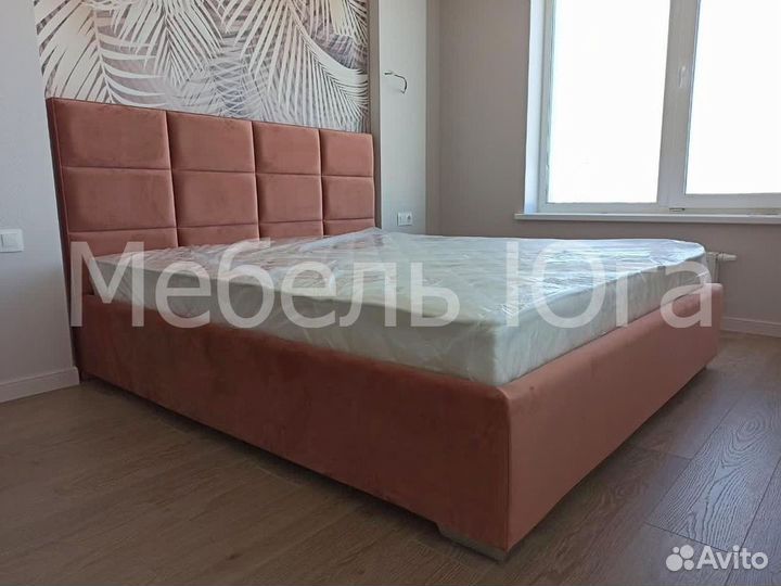 Кровать