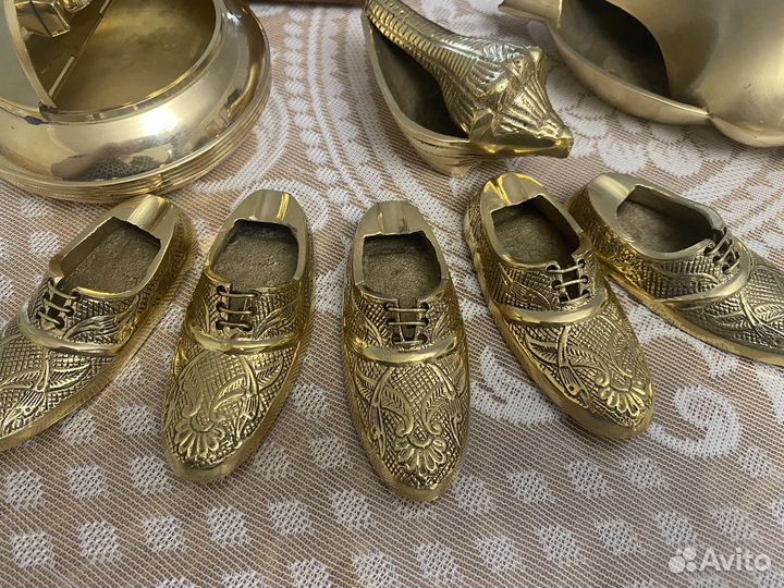 Пепельница башмак из латуни