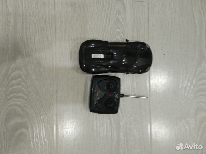 Машинка на радиоуправлении porsche