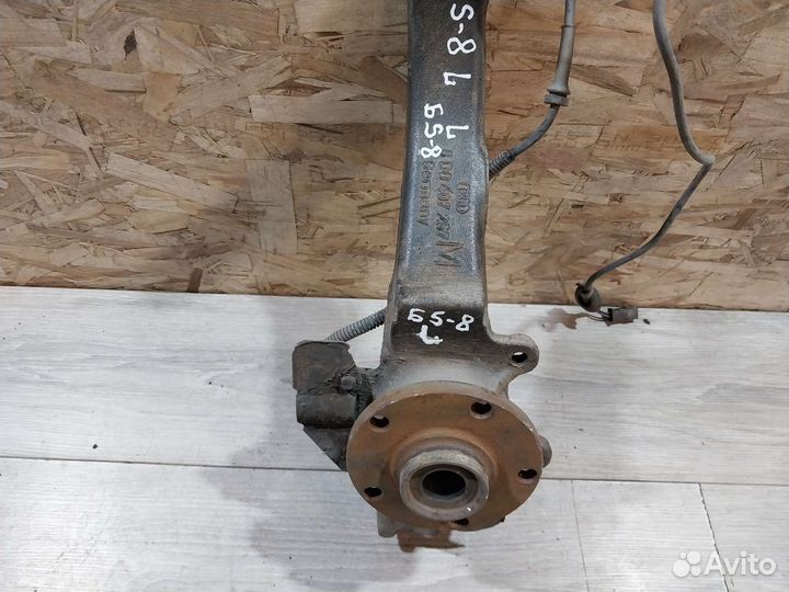 Поворотный кулак Volkswagen Passat B5