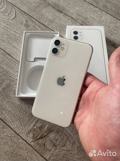 iPhone 11, 64 ГБ