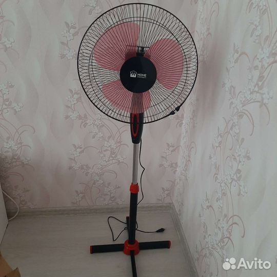 Вентилятор напольный Новый